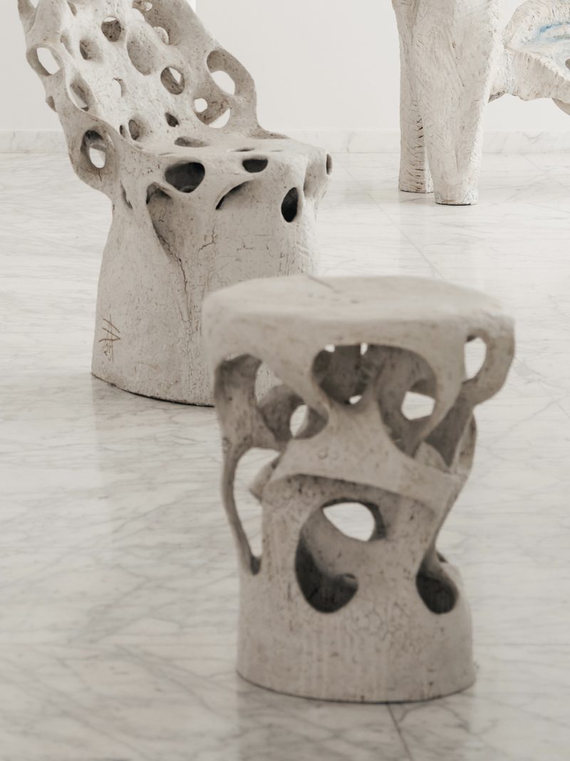 "Entrelacs" side tables