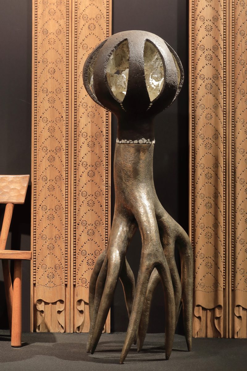 "La Voyante" sculpture