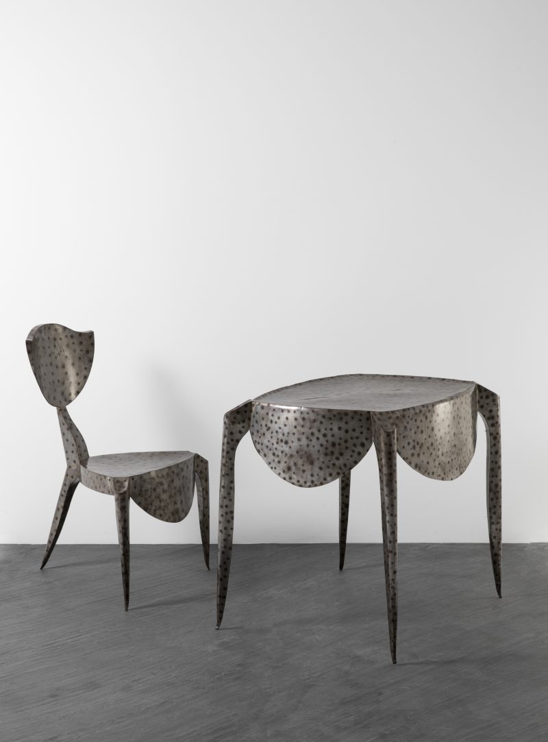 "Paris" desk and chair