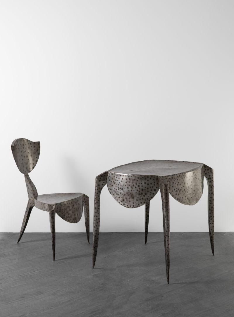 "Paris" desk and chair