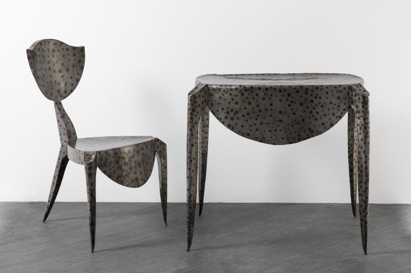 "Paris" desk and chair