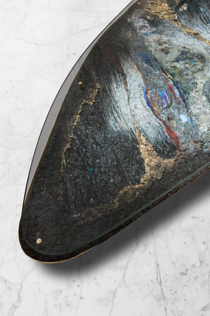 "Opalia Terra Incognita" coffee table