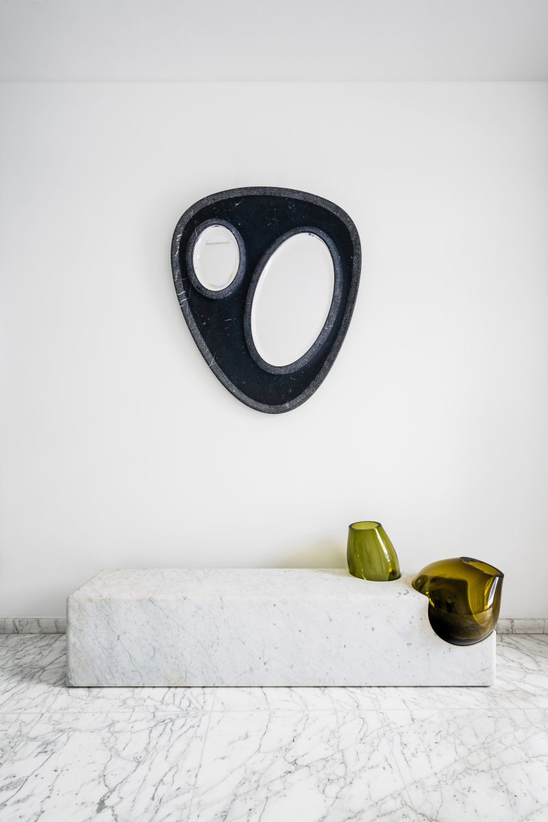 "Kio" mirror