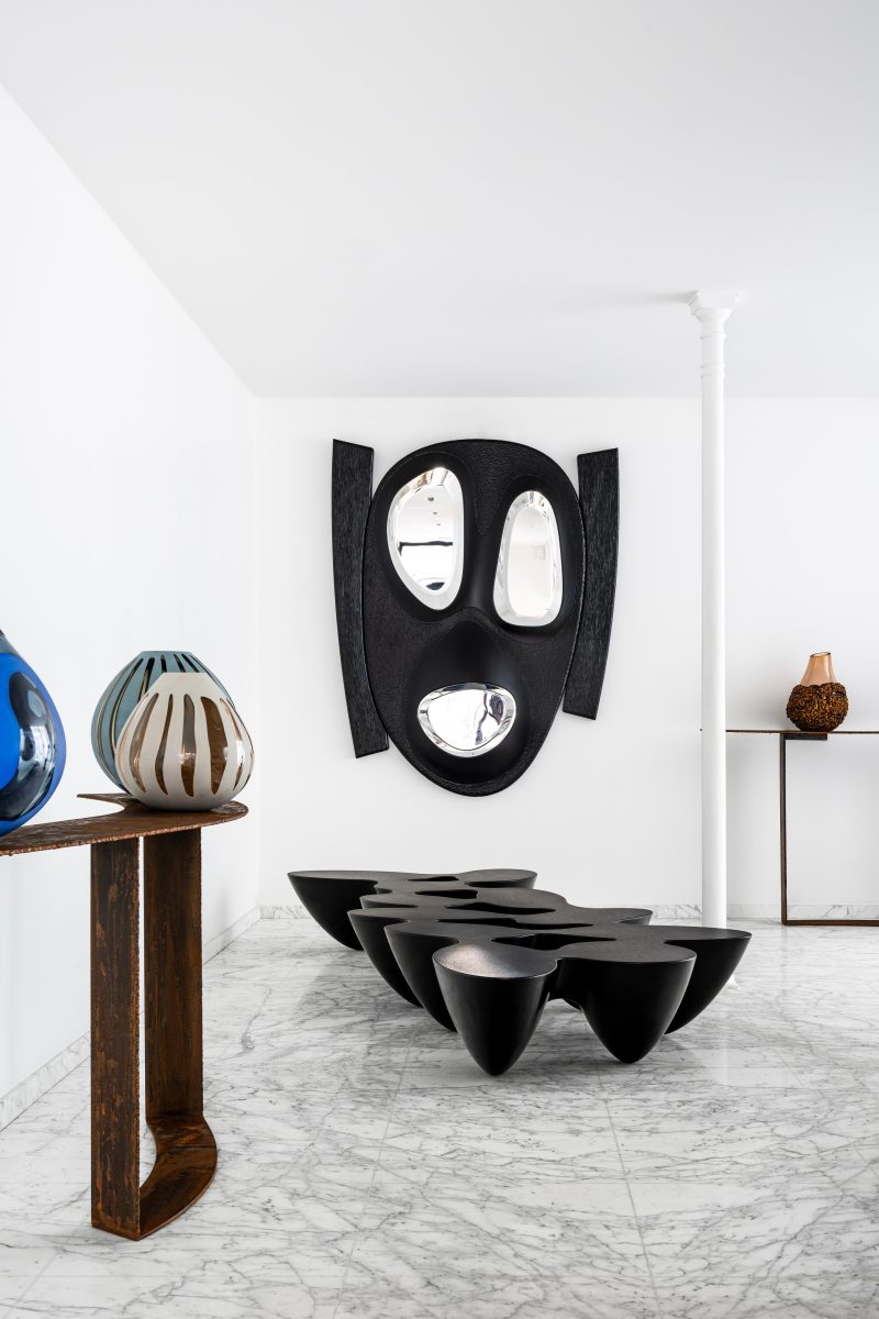 "Utu" mirror