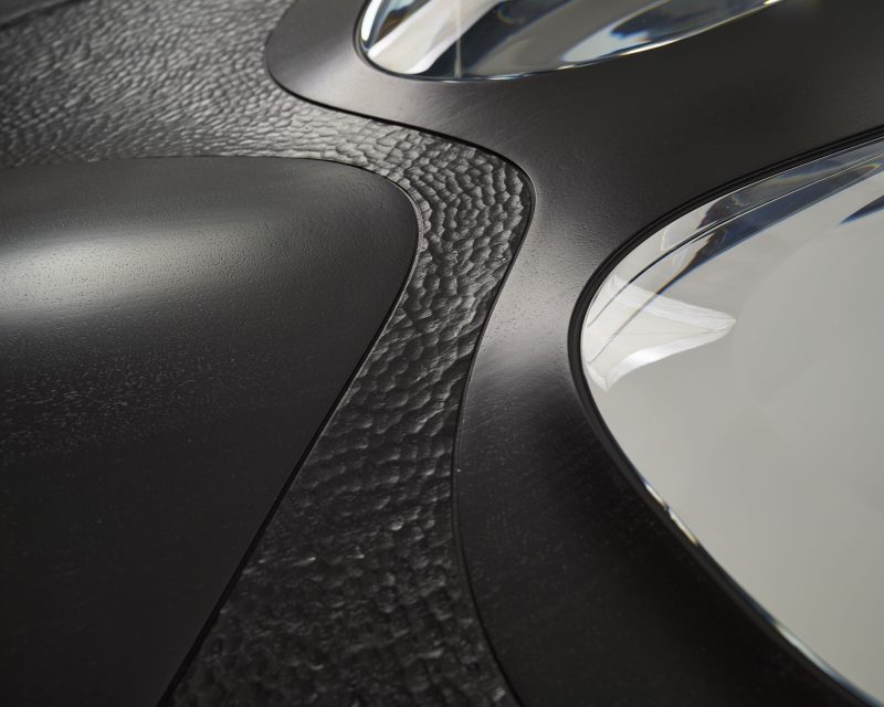 "Utu" mirror