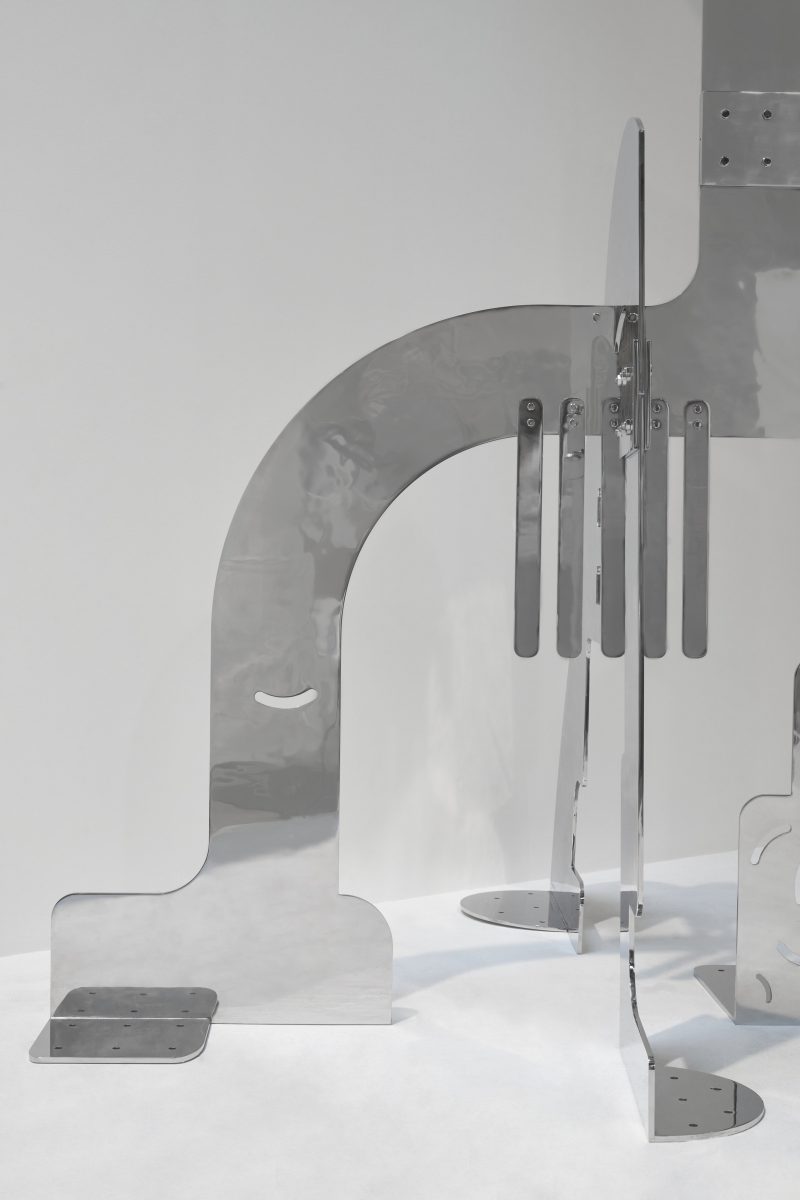 "Les Marcheuses I" sculpture