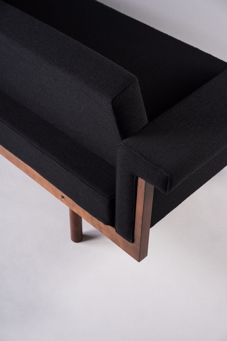 "Naeko" sofa