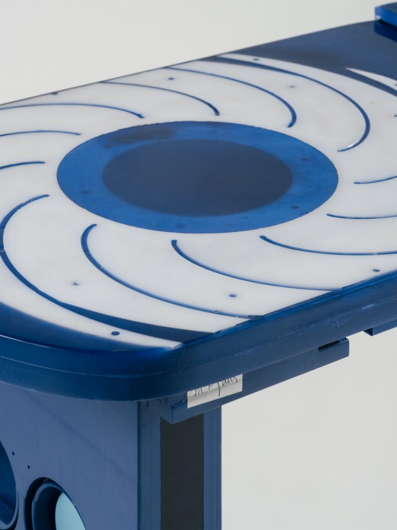 "Flor y Mar" console