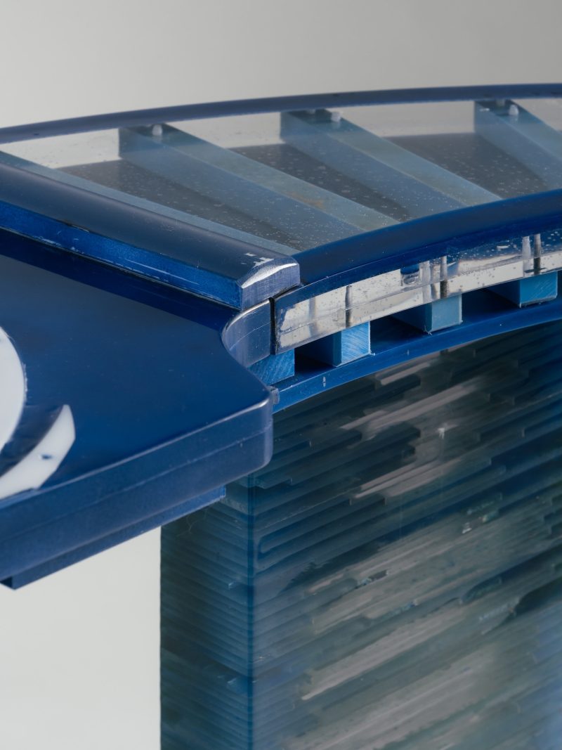 "Flor y Mar" console