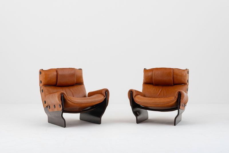 "Canada" armchairs with footrests