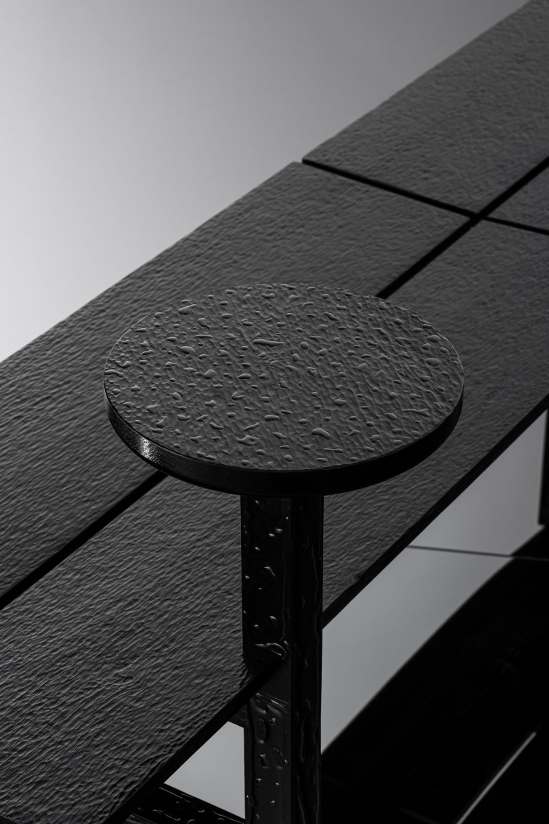 Bench 01