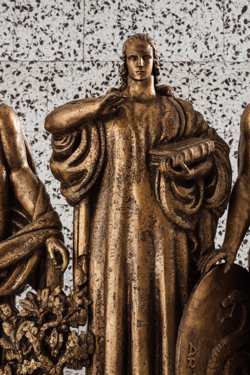 "Les Connaissances Humaines"