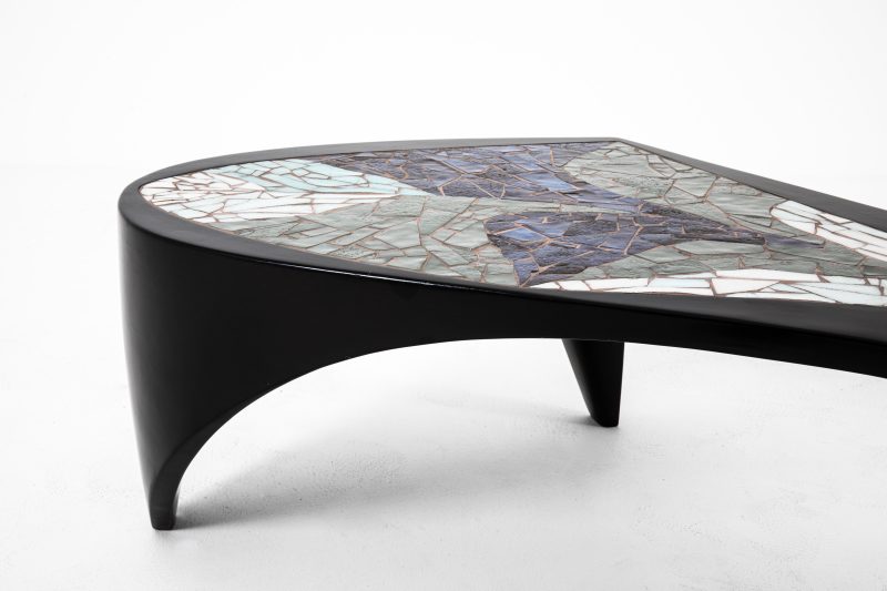 Tripod coffee table