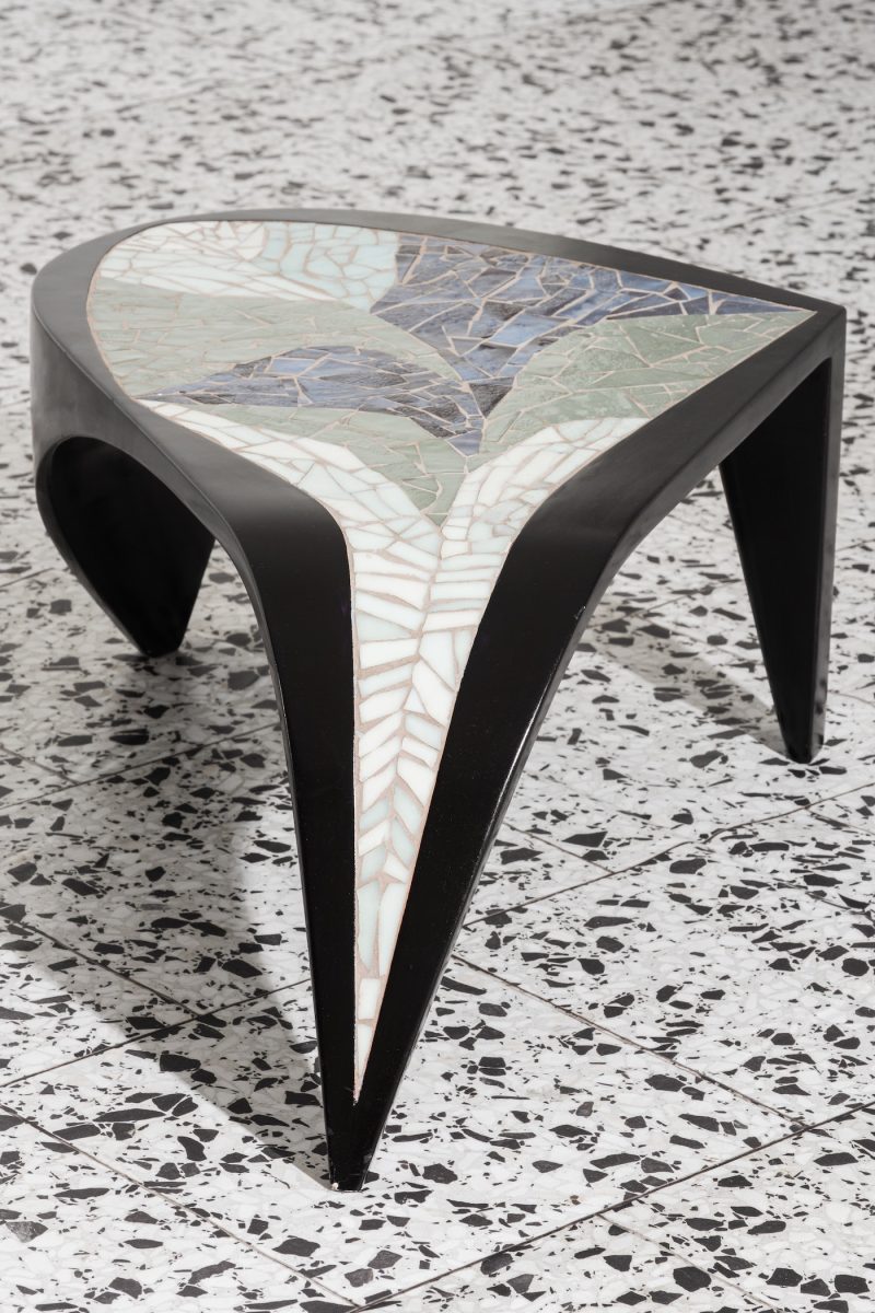 Tripod coffee table