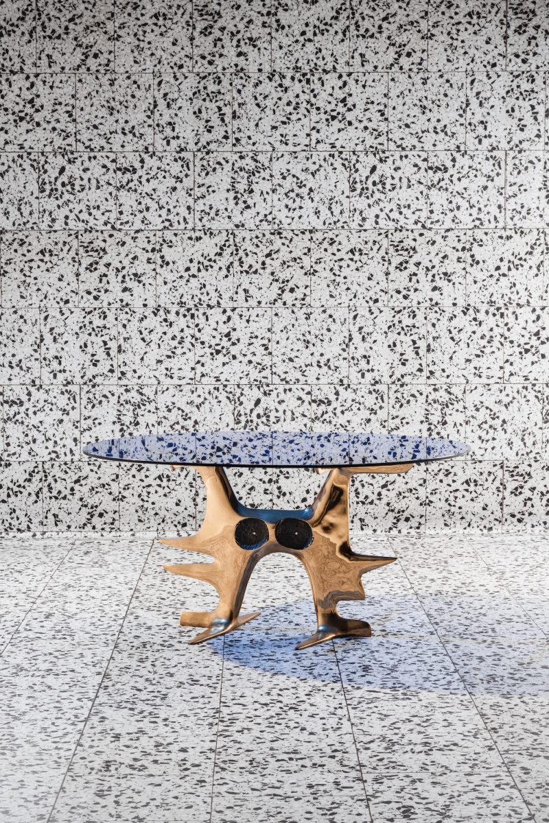 "Araignée" center table