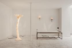 "Queen of the night" daybed